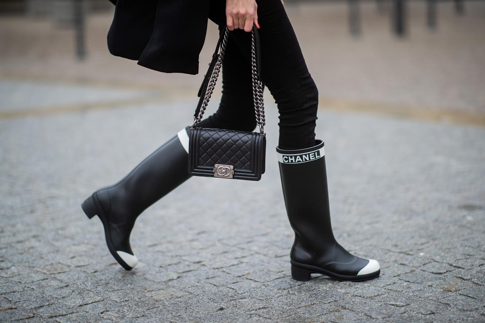chanel rubber boots