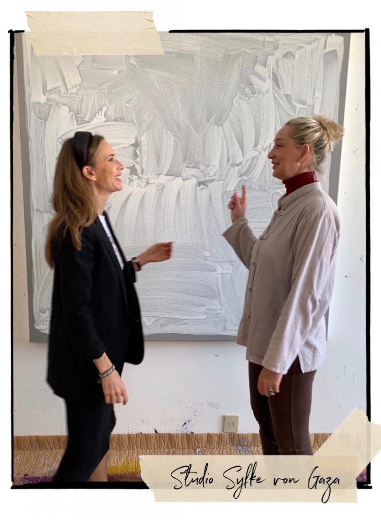 Venice Biennale 2019, Alexandra Lapp during art exhibition with Culture & Travel Club 